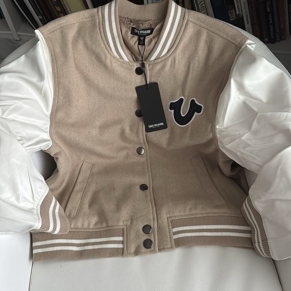 NWT True Religion Women’s Varsity Jacket Size L. Color: Travertine/Winte… - Picture 1 of 9